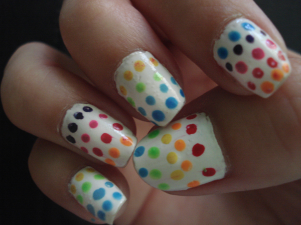 Rainbow dots nails