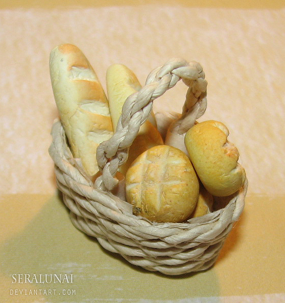 Dollhouse Bread Basket 2