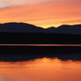 Embalse valmayor anocheciendo