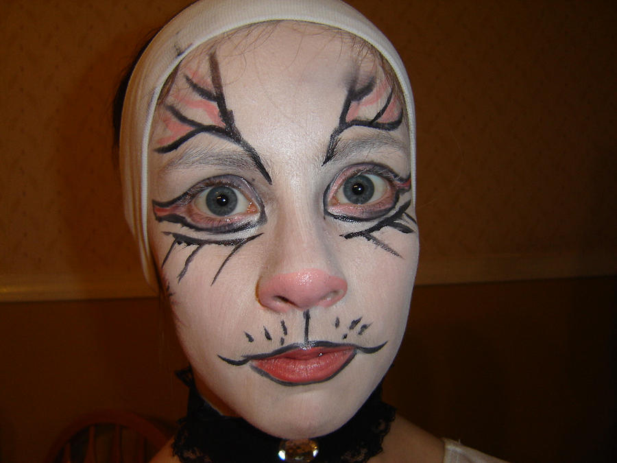 Victoria makeup by Rumpleteazer10210 on DeviantArt