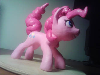 Pinkie pie sculpt