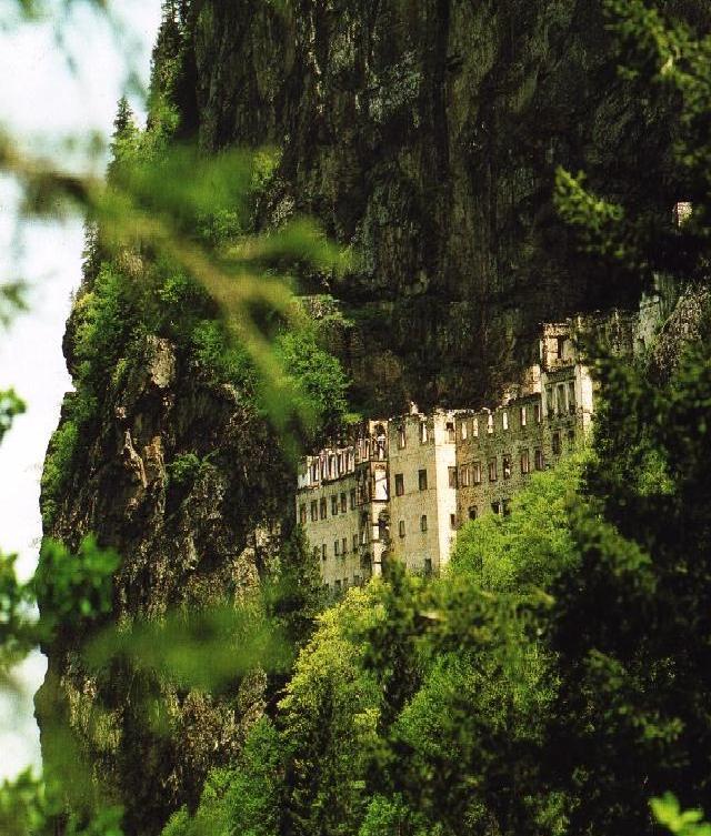 sumela monastry in trabzon