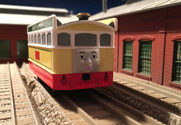 TOMY/Trackmaster Flora the Female Tram Engine