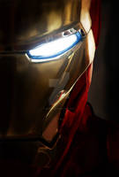 Iron Man-Close Up-