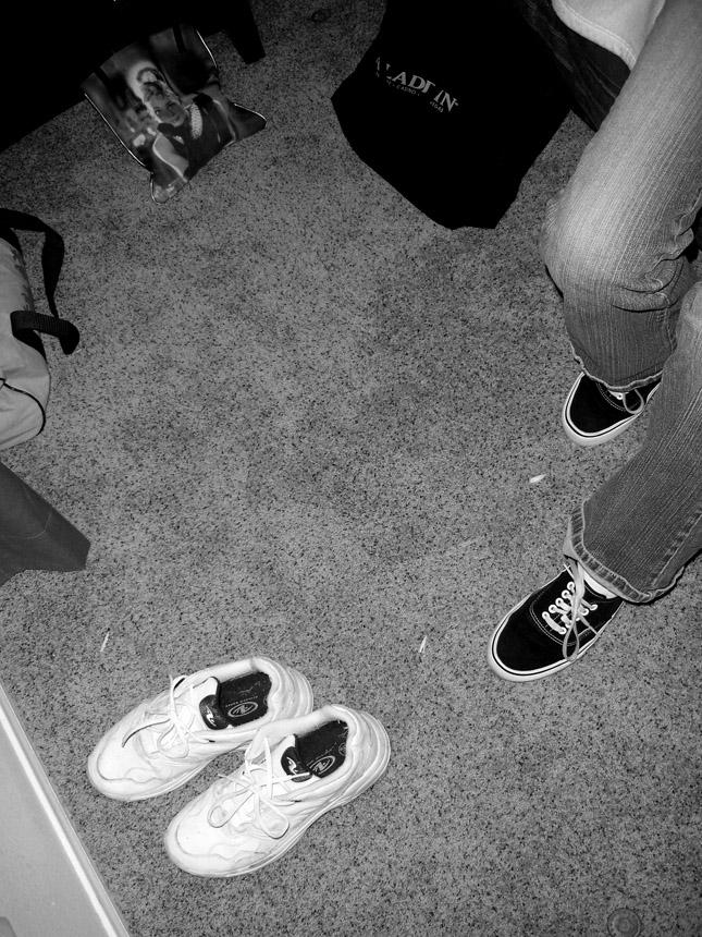 Shoes and Feet by DirectingLegend on DeviantArt