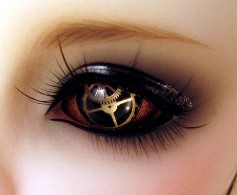 Steampunk doll eyes real gears