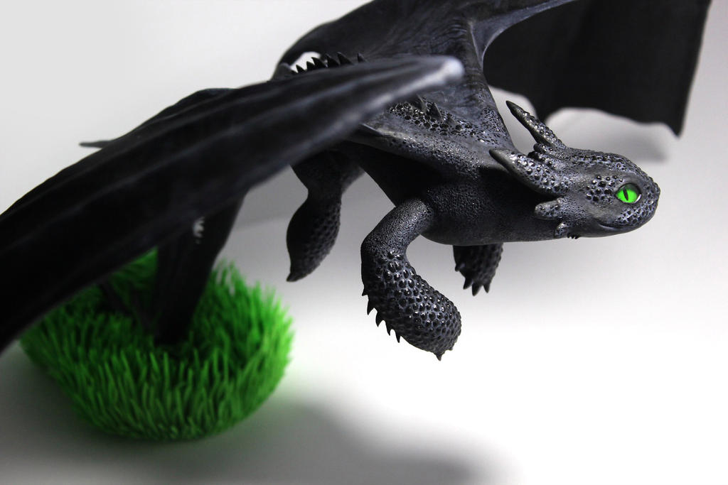 Night Fury Toothless from How to train your dragon by Panterius on ...