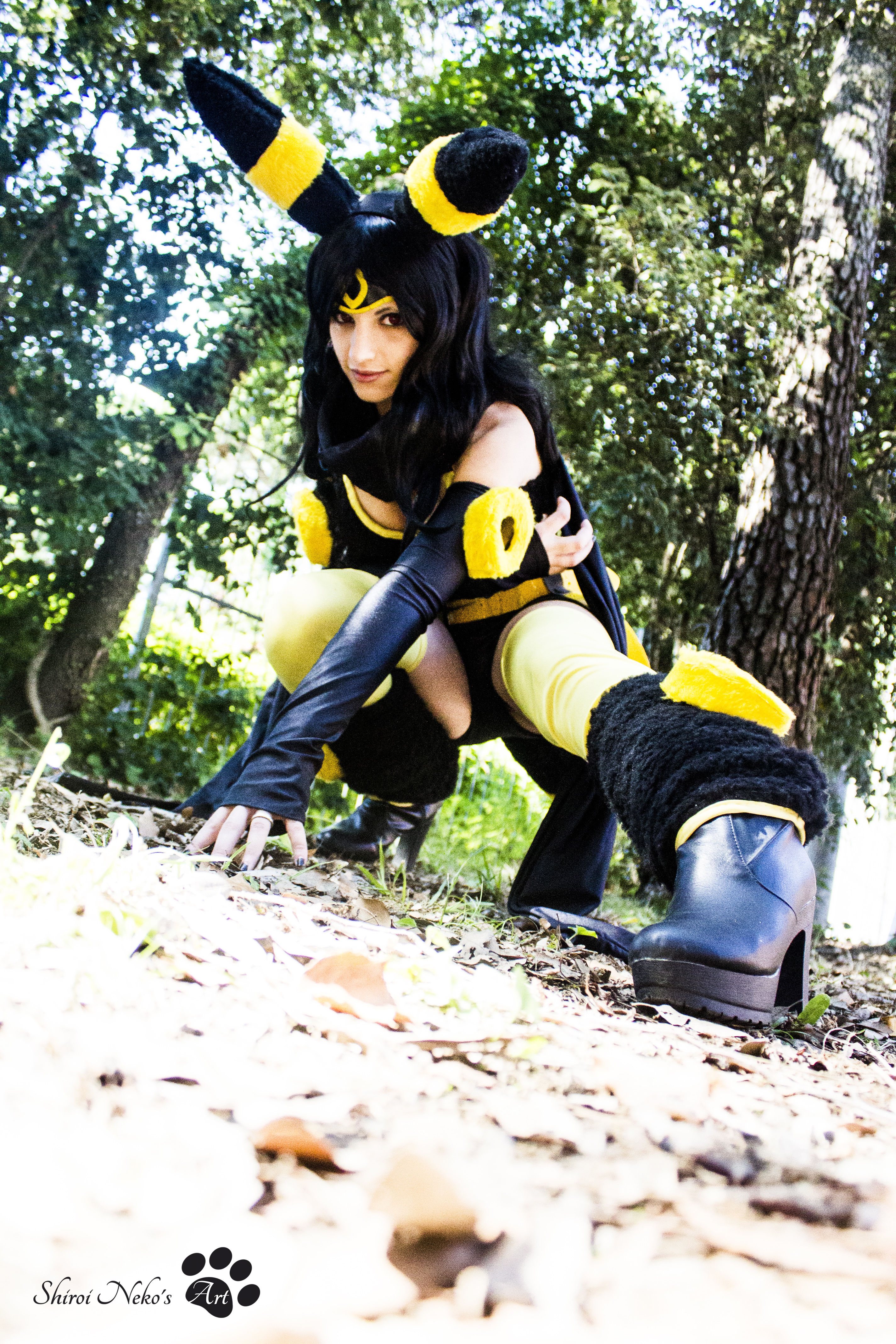 Pokemon Cosplay - Umbreon (Female Version)