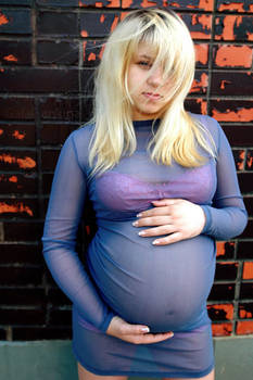 pregnant Lubov'