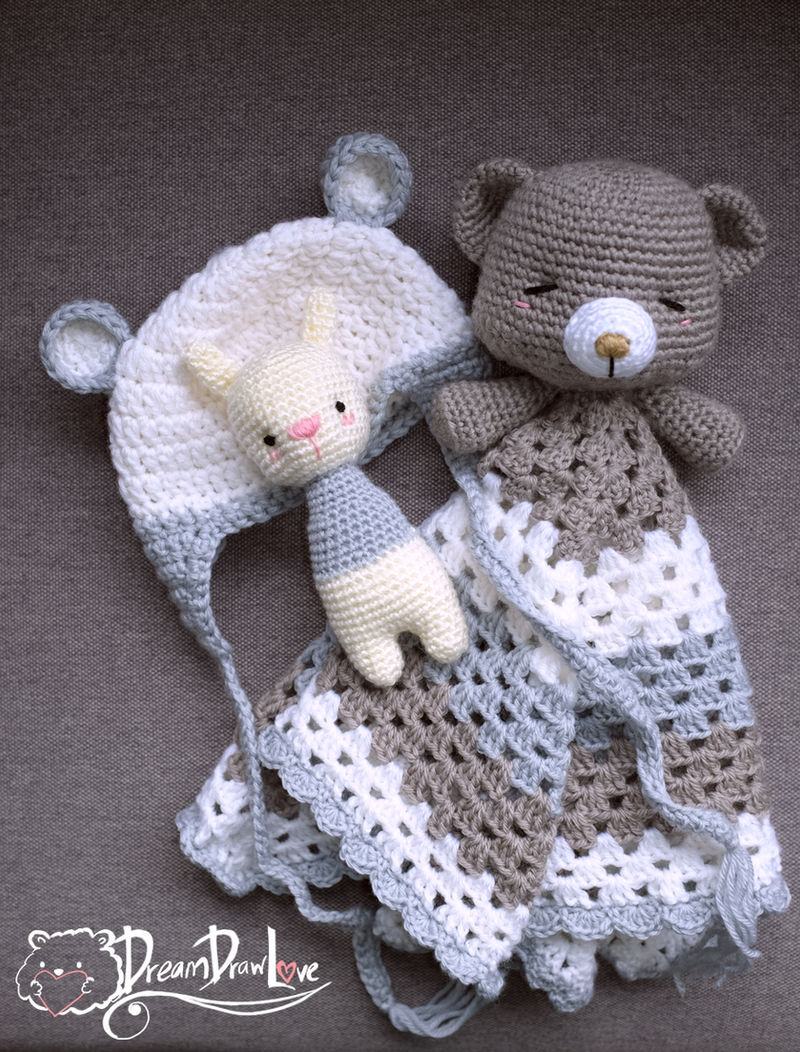 Snuggle blanket, baby bear beanie, rabbit toy ratt by Loilie