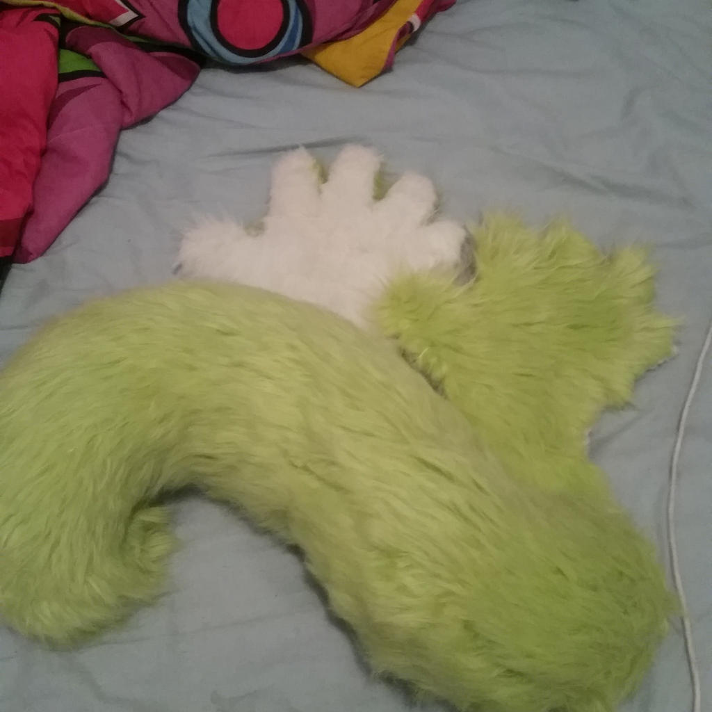 Fursuit UPDATE I'M NOT DEAD