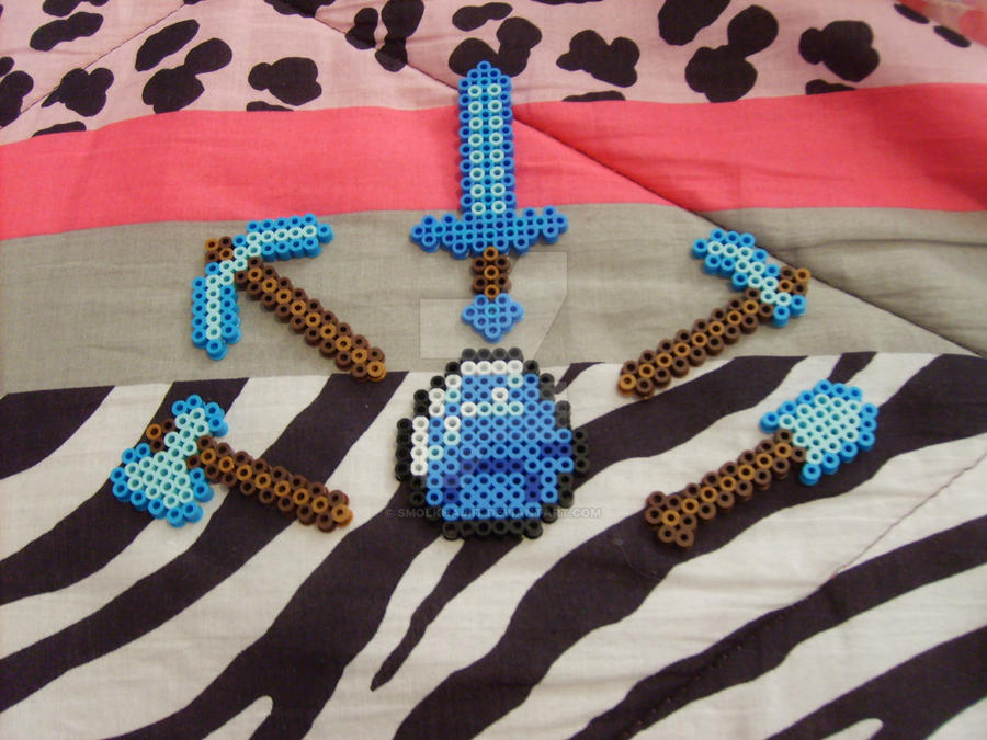 Minecraft Diamond Set by SmolKhajiit on DeviantArt