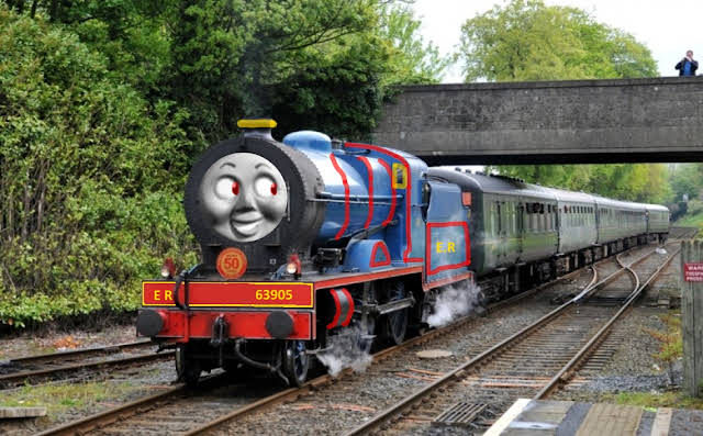 Geronimo the GNRI V Class by FlyingFoxandBambi on DeviantArt