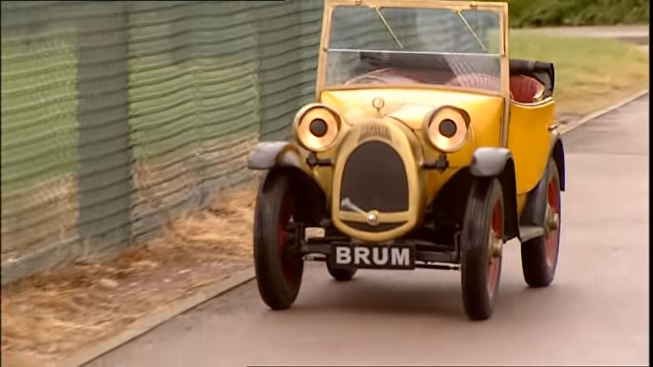 Brum and The Airport Adventure #1 by FlyingFoxandBambi on DeviantArt