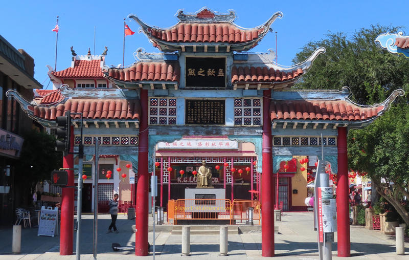 Chinese Gate by ShipperTrish on DeviantArt