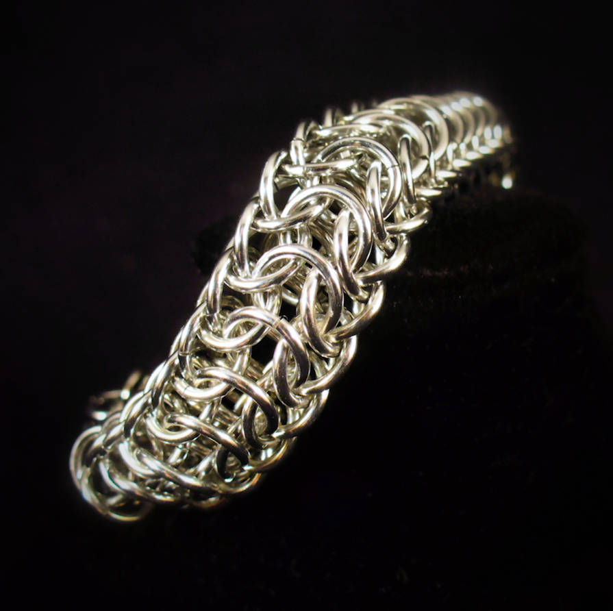 Persian Dragonback Bracelet by Ginkage