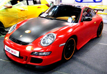 Awesomness Of The Porsche Carrera