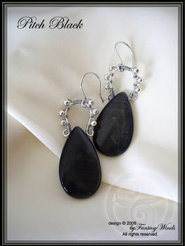 Pitch black - earrings