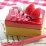 Strawberry cake box