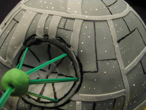 Death Star Carrot Cake - Laser View