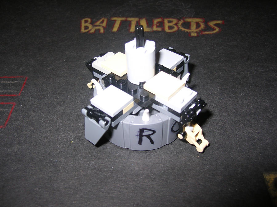 Lego Battlebots: GyRo