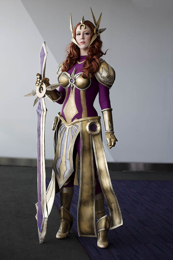 Leona League of Legends Cosplay