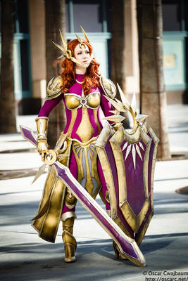 League of Legends Leona Cosplay