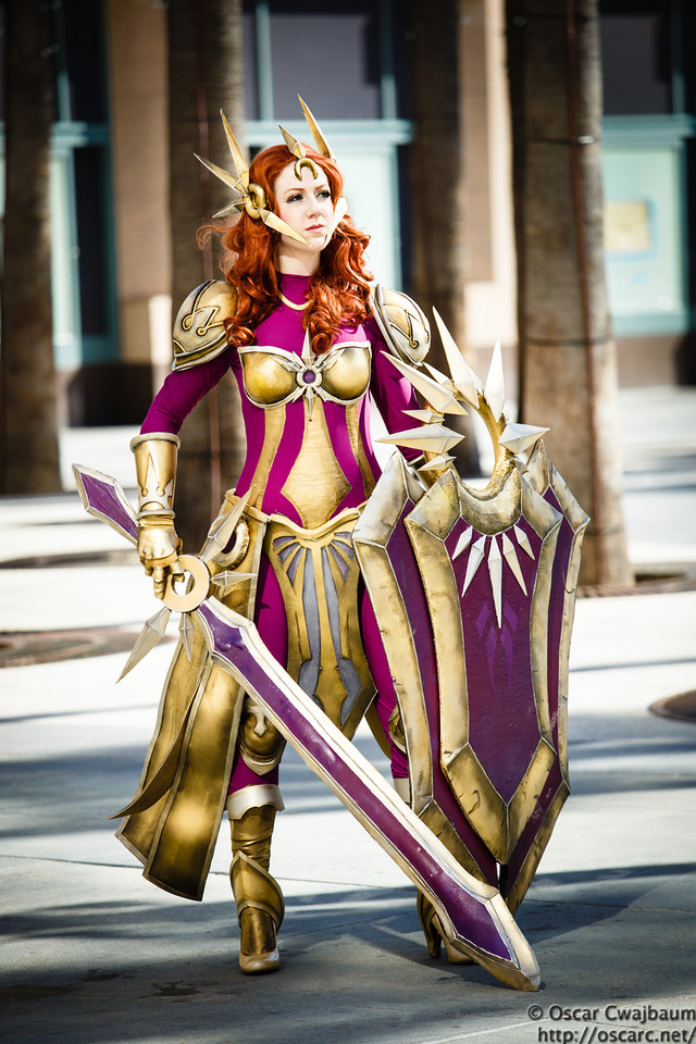 League of Legends Leona Cosplay