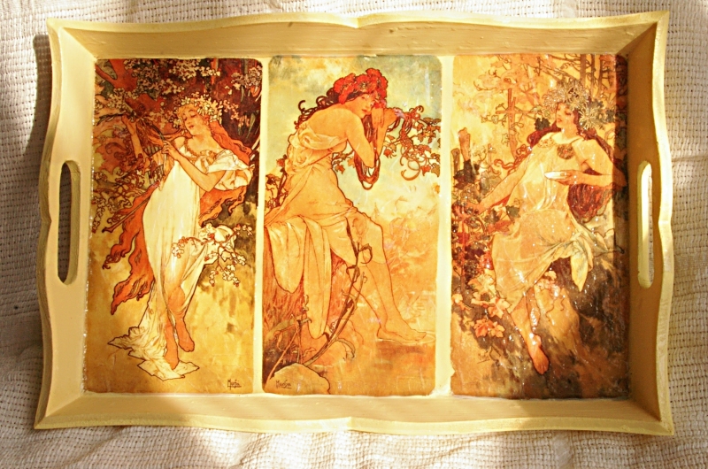 Mucha tray - decoupage