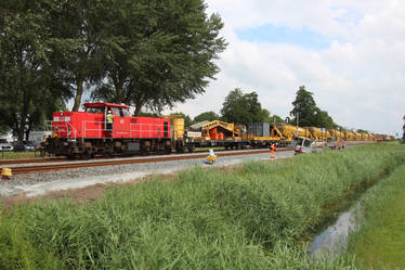 DBC 6455 with renewal train