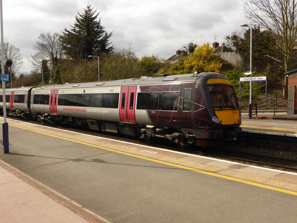 170 638 arriving at Cheltenham