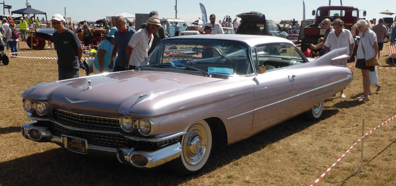 Cadillac DeVille Coupe