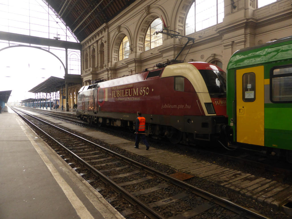 Train Wheeltapper Wheeltapper at Budapest Keleti by Torre7 on DeviantArt