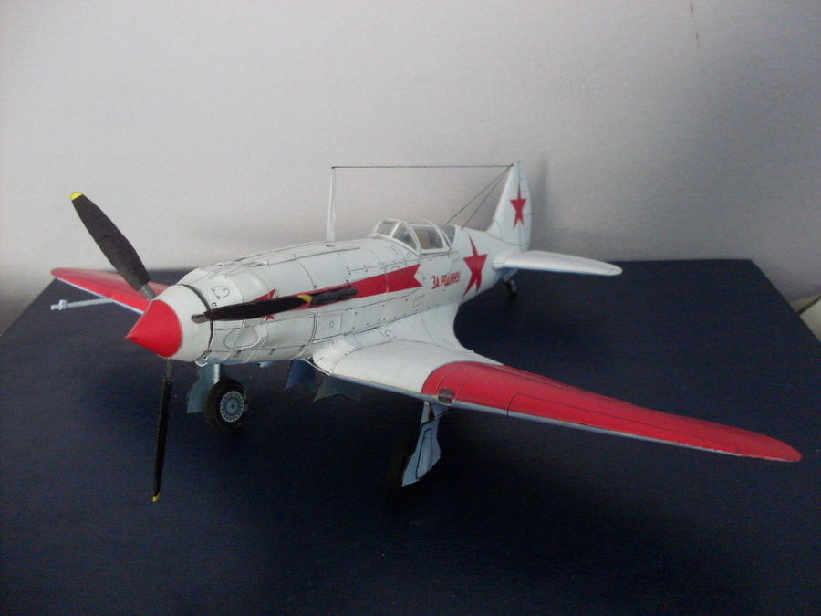 MiG-3 1:33 Modelart Papercraf