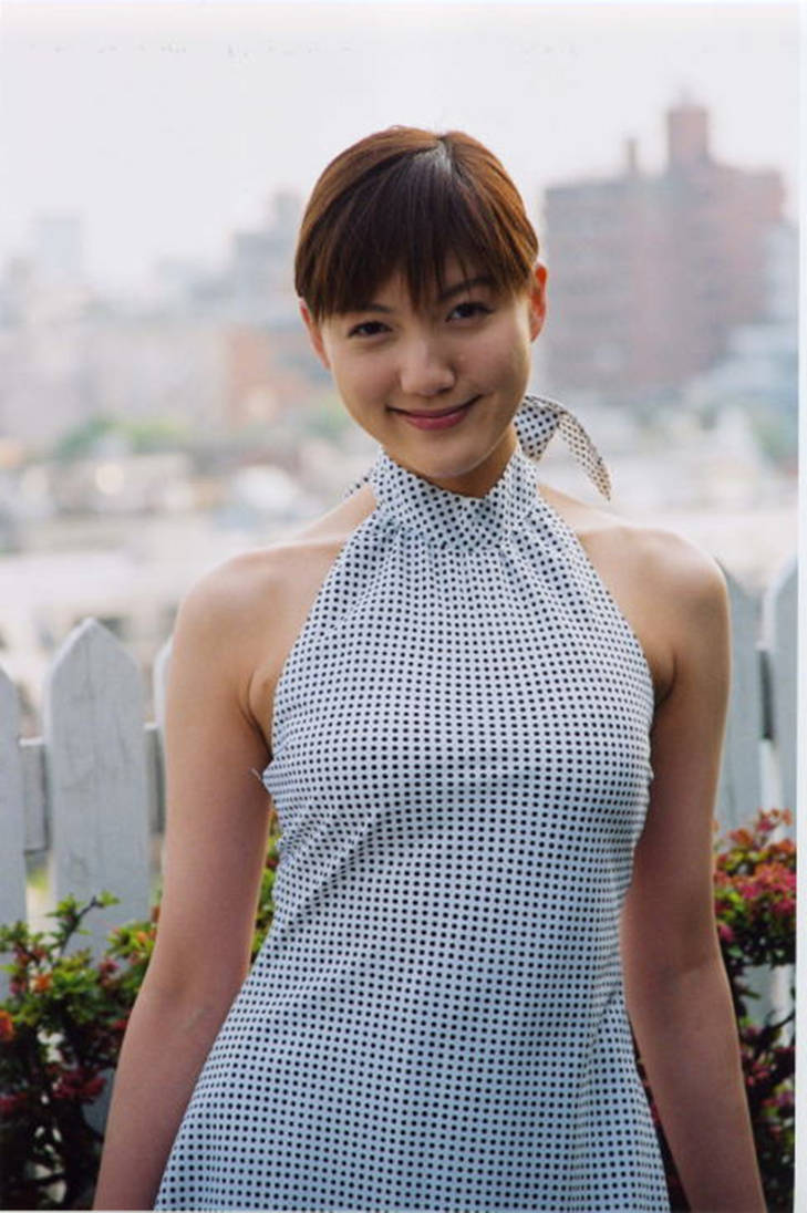 Chiaki Inaba - Eiichiro Oda's wife - Model/Actress by ...