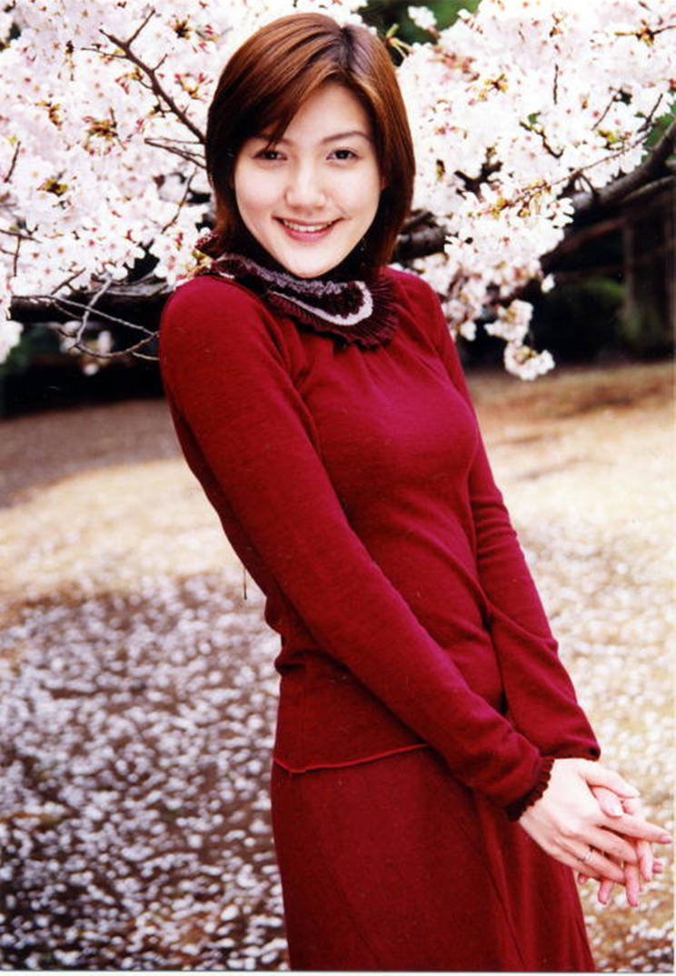 Chiaki Inaba - Eiichiro Oda's wife - Model/Actress by ...