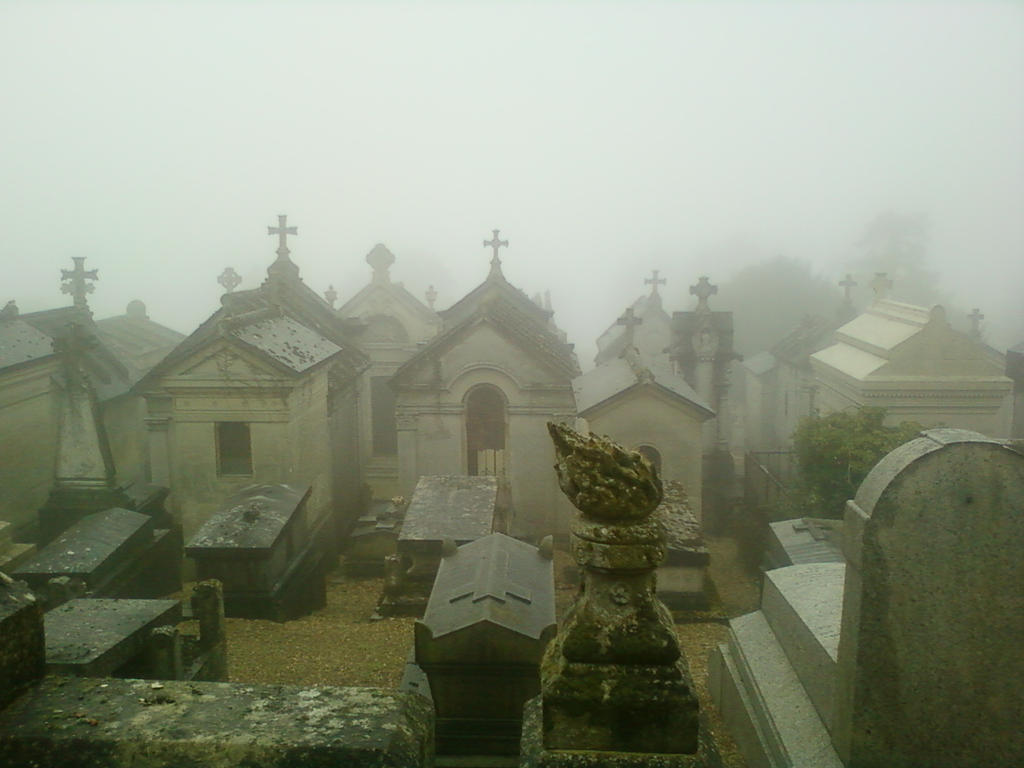 Graveyard in the mist by sewandrere on DeviantArt