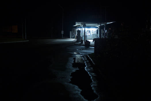 Gas station (Night) V2