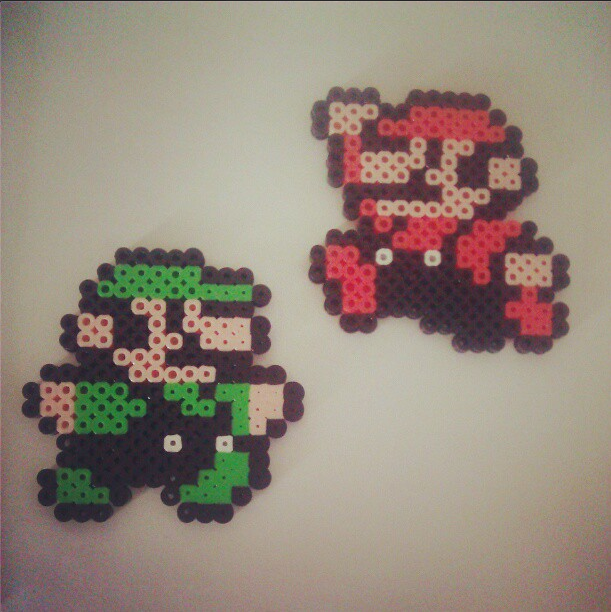 8 Bit Mario And Luigi Perler Art By Ganbareyo On Deviantart 8 Bit Mario And Luigi Perler Art By Ganbareyo On Deviantart