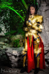 Female Gilgamesh Cosplay from Fate Zero!