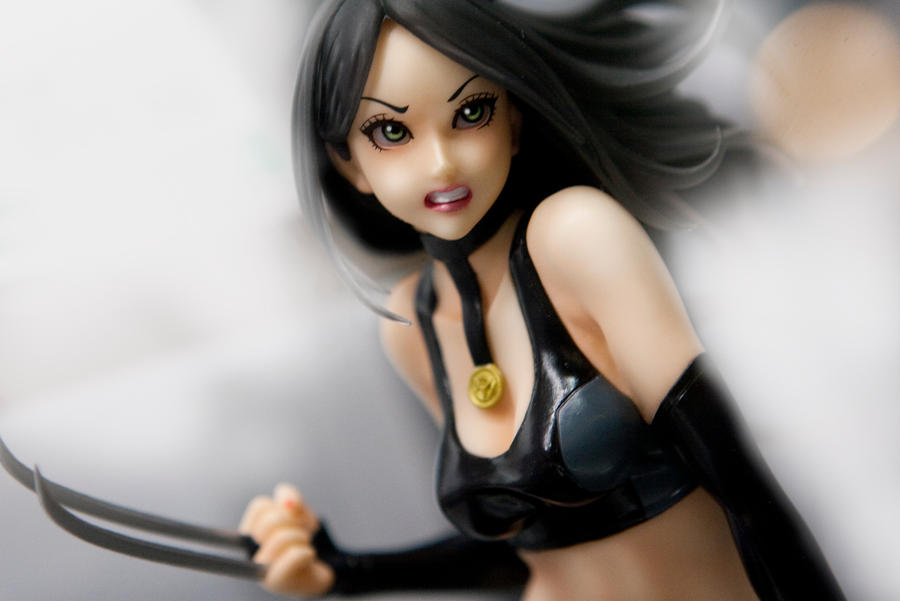 Kotobukiya Marvel: X-23 Bishoujo Statue