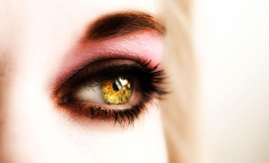 yellow eyes by tieumagame on DeviantArt