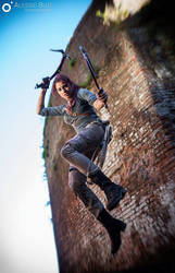 Jump! - Lara Croft Rise of the Tomb Raider