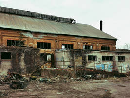 The colours of decay I