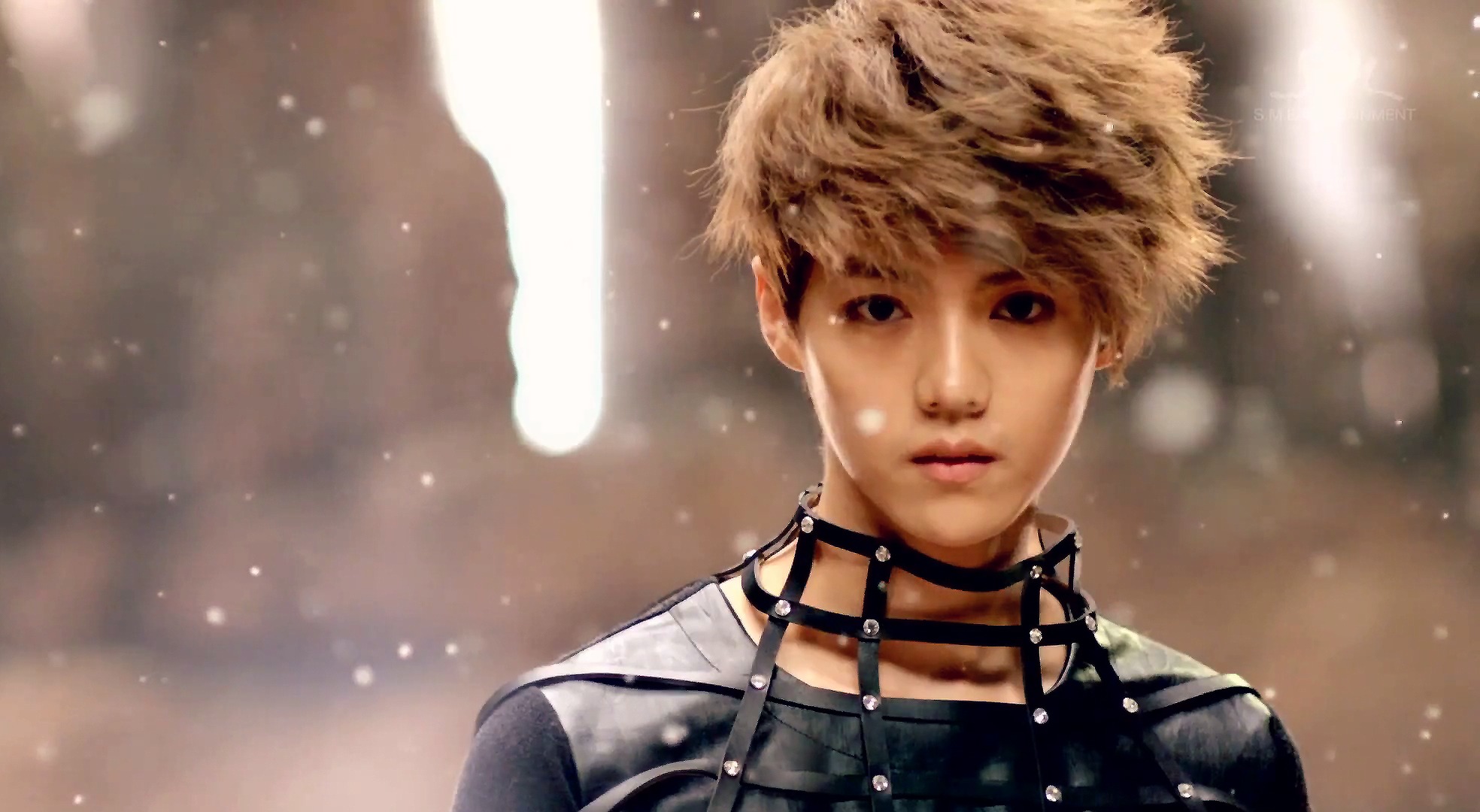 EXO-M Luhan Wallpaper by fuckyeahKPOP on DeviantArt EXO-M Luhan Wallpaper by fuckyeahKPOP on DeviantArt