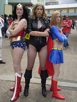 Superheroines Unite