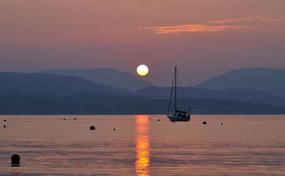 sunset on the river clyde