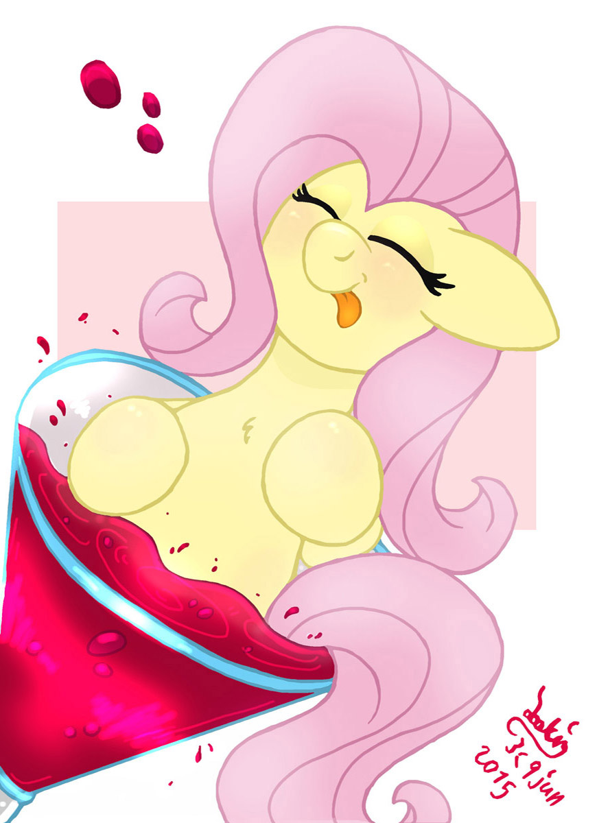 MLP FIM - Fluttershy Drink