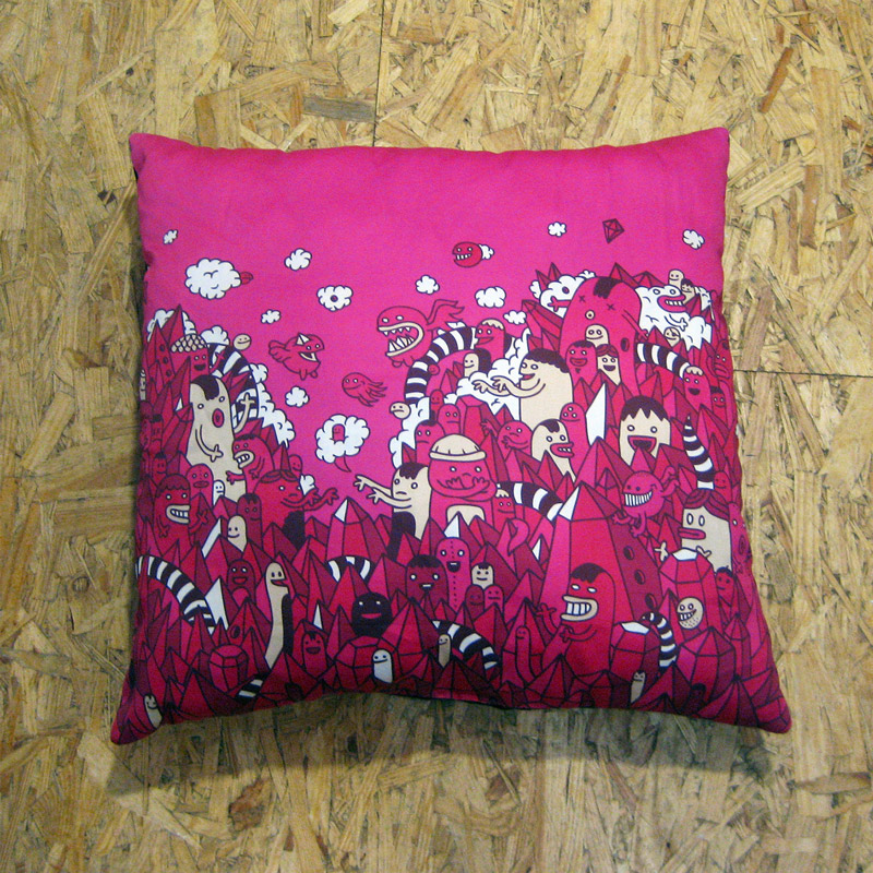 Chrystal Heap Pillow front