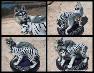 Wolf And White Tiger - Celtic Wedding Topper
